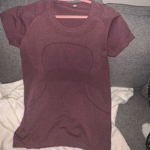 Lululemon T-shirt